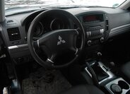 Mitsubishi Pajero SUV 3,2 l 147 kw