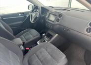 Volkswagen Tiguan 9