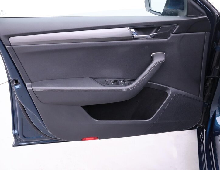 Škoda Superb Liftback 2,0 l 147 kw