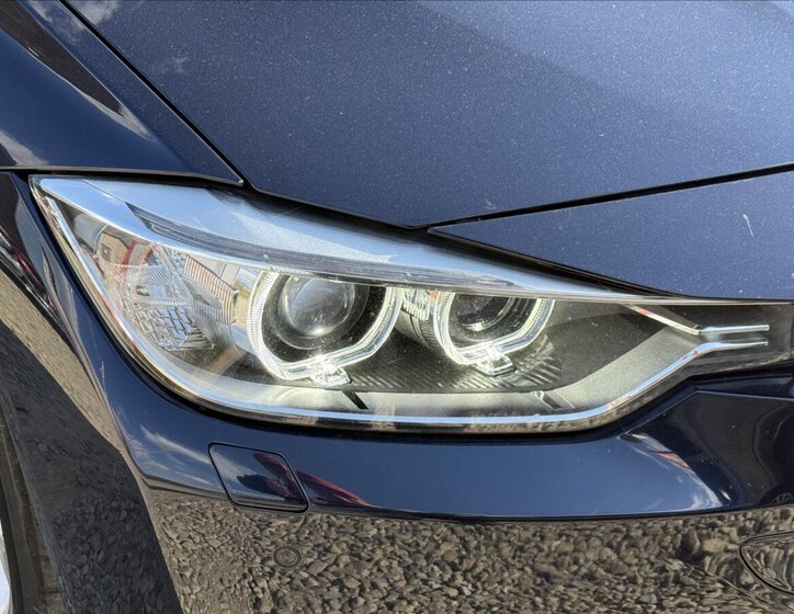 BMW Řada 3 Sedan 3,0 l 225 kw