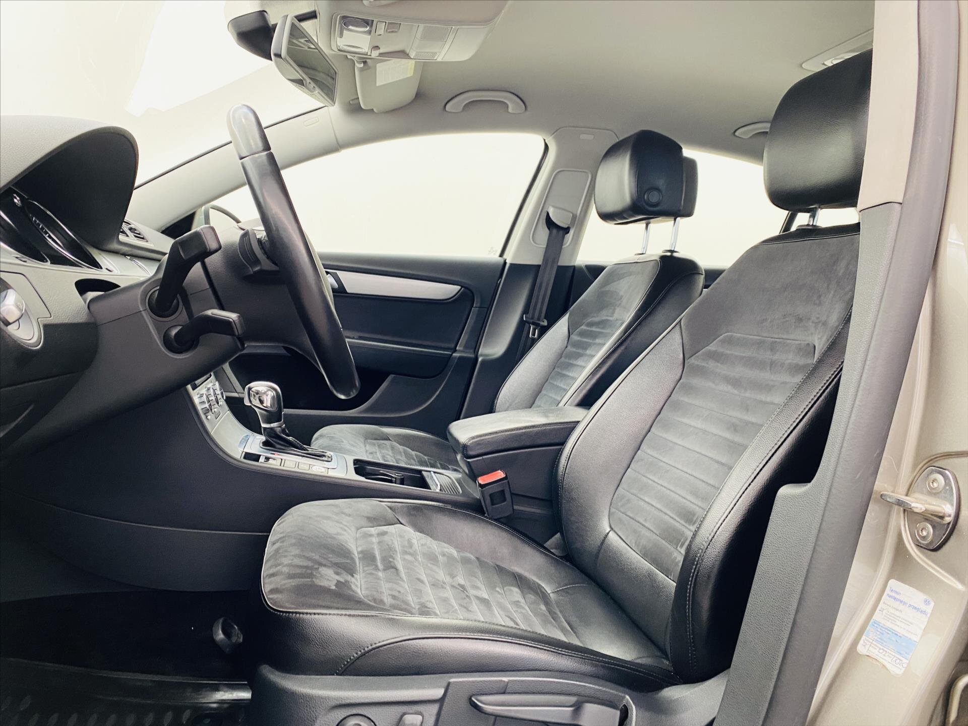 Volkswagen Passat Sedan / Limuzína 2,0 l 130 kw