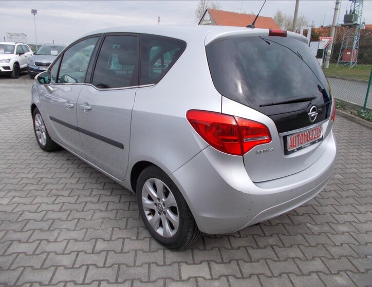 Opel Meriva MPV 1,4 l 88 kw