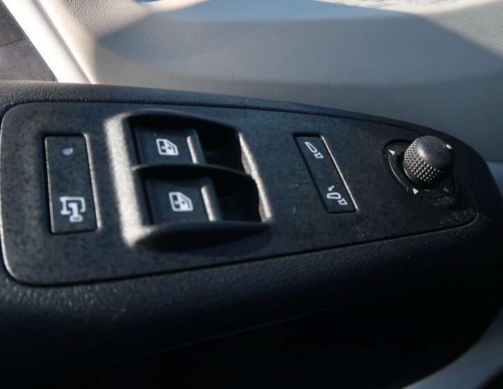 Opel Movano Skříň 2,2 l 103 kw