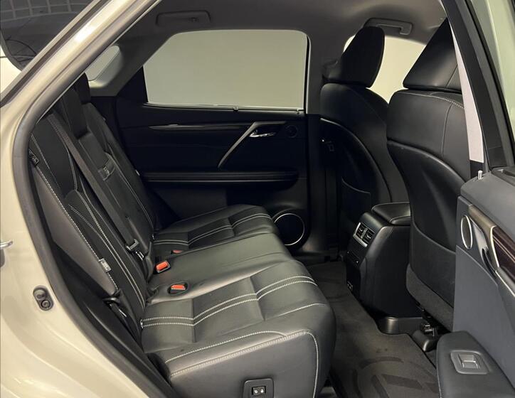 Lexus RX 450h 10