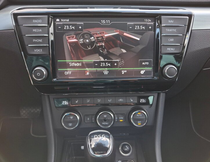 Škoda Superb Sedan / Limuzína 2,0 l 140 kw