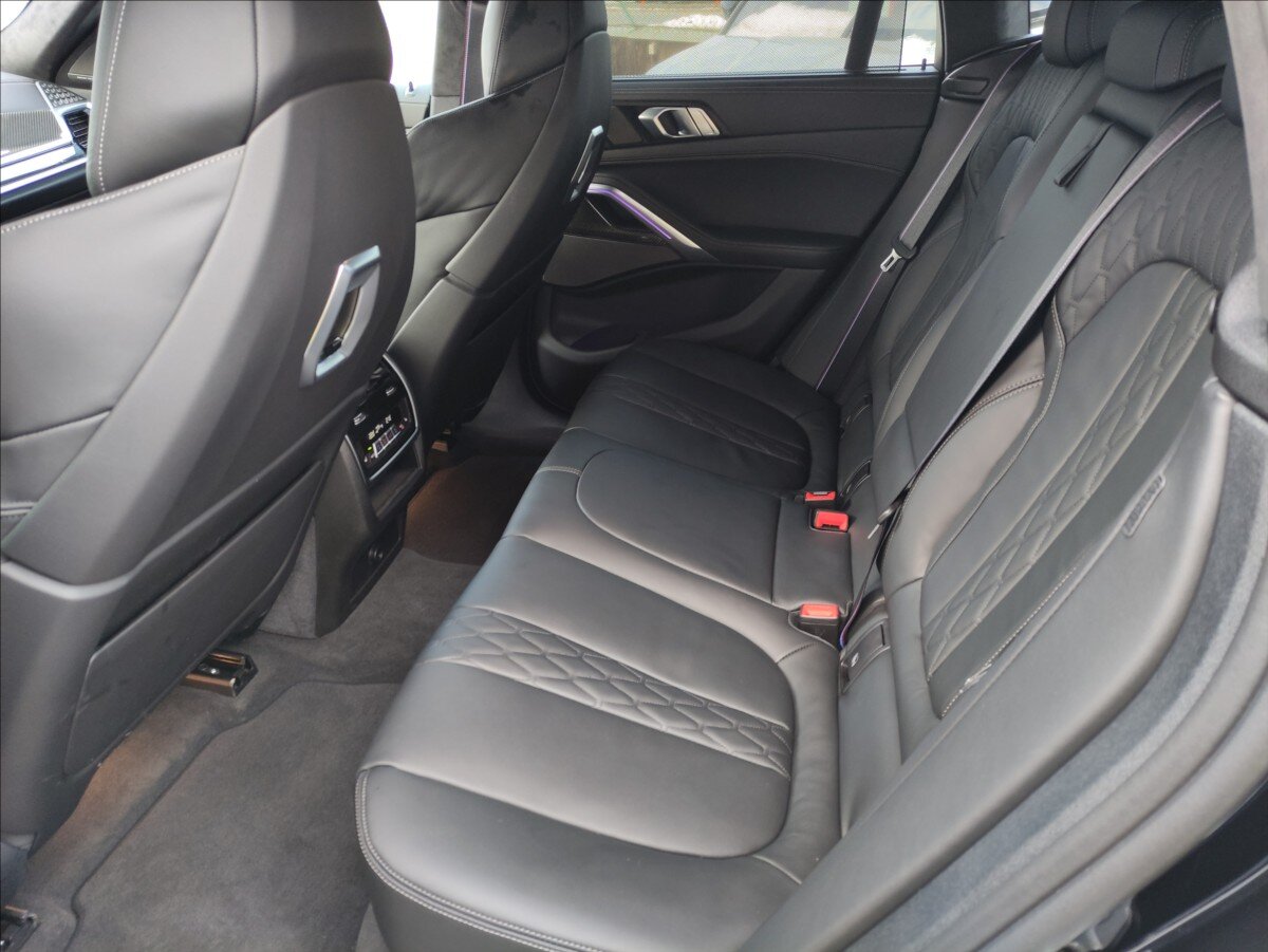 BMW X6 SUV / Terénní 3,0 l 250 kw