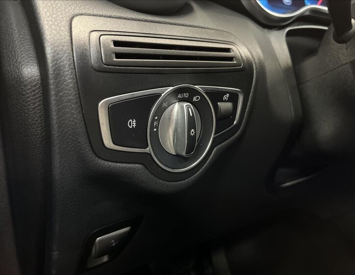 Mercedes-Benz GLC 11