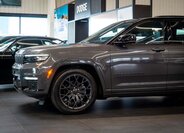 Jeep Grand Cherokee 12