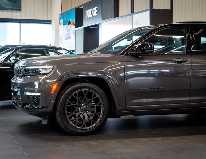 Jeep Grand Cherokee 12