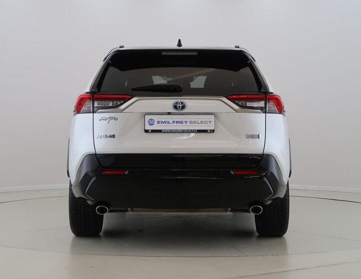 Toyota RAV4 SUV / Terénní 2,5 l 225 kw