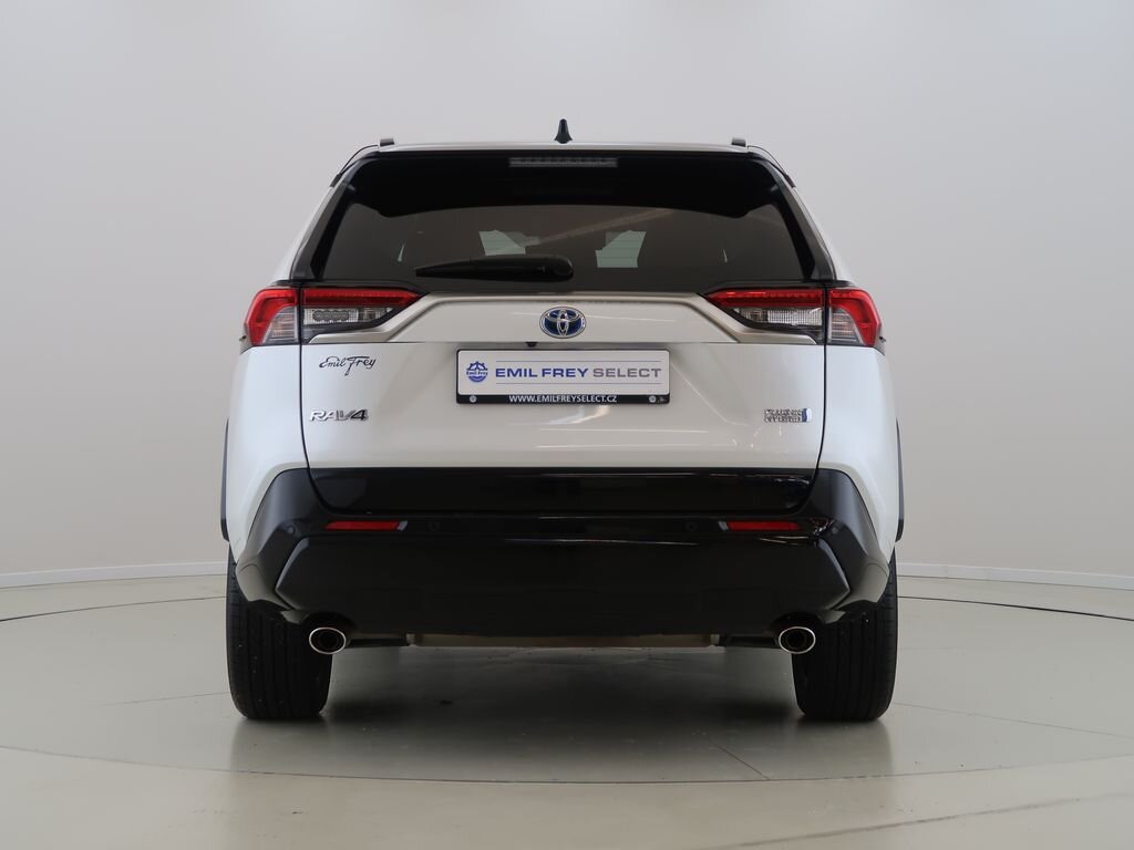 Toyota RAV4 SUV / Terénní 2,5 l 225 kw