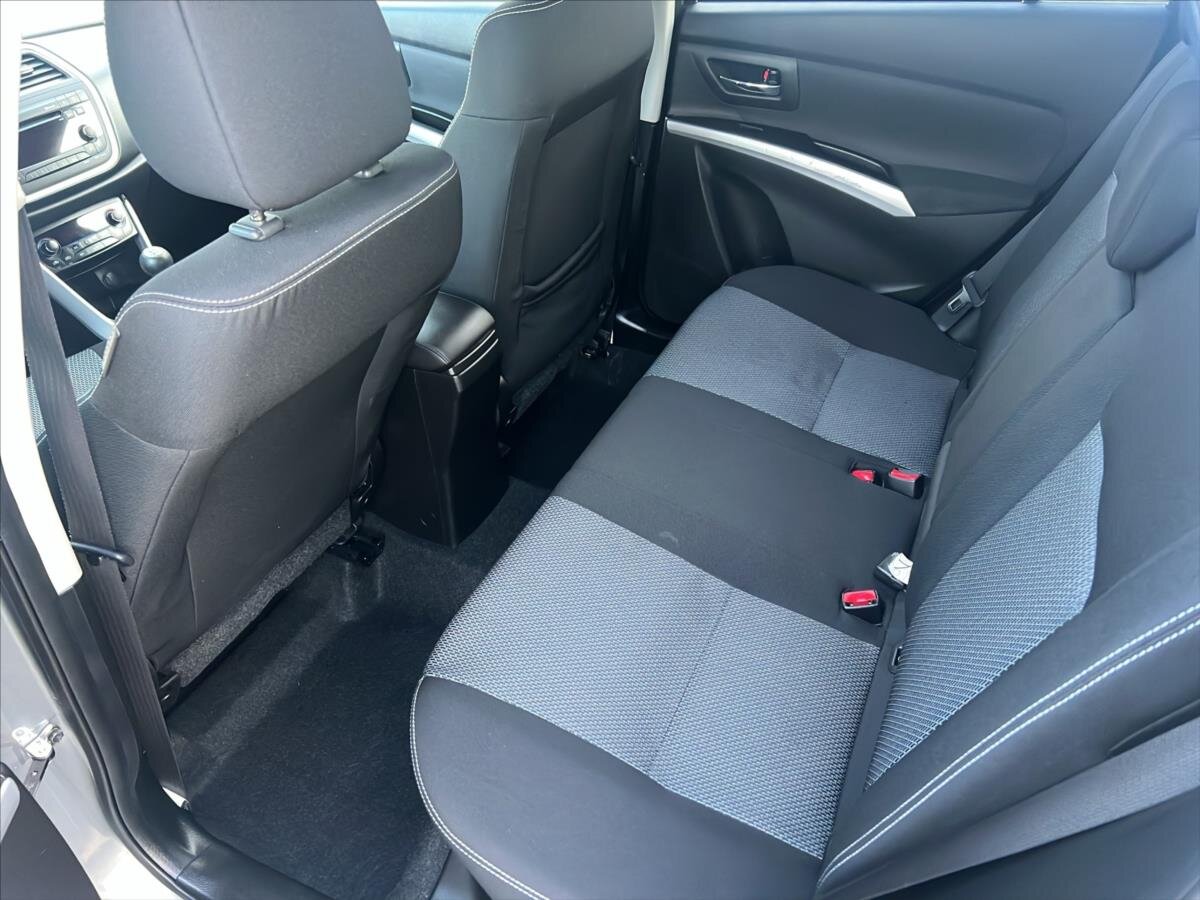 Suzuki SX4 S-Cross SUV / Terénní 1,6 l 88 kw