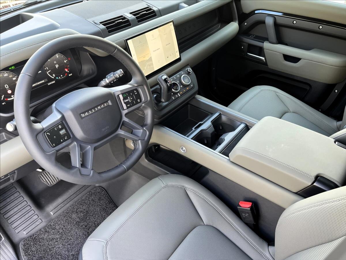 Land Rover Defender SUV / Terénní 3,0 l 147 kw