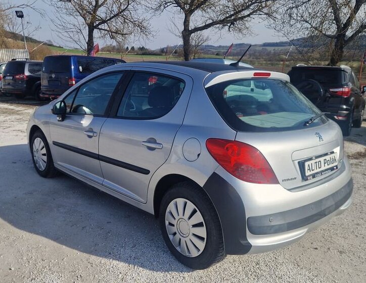 Peugeot 207 Hatchback 1,6 l 80 kw