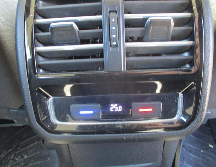 Volkswagen Passat 13