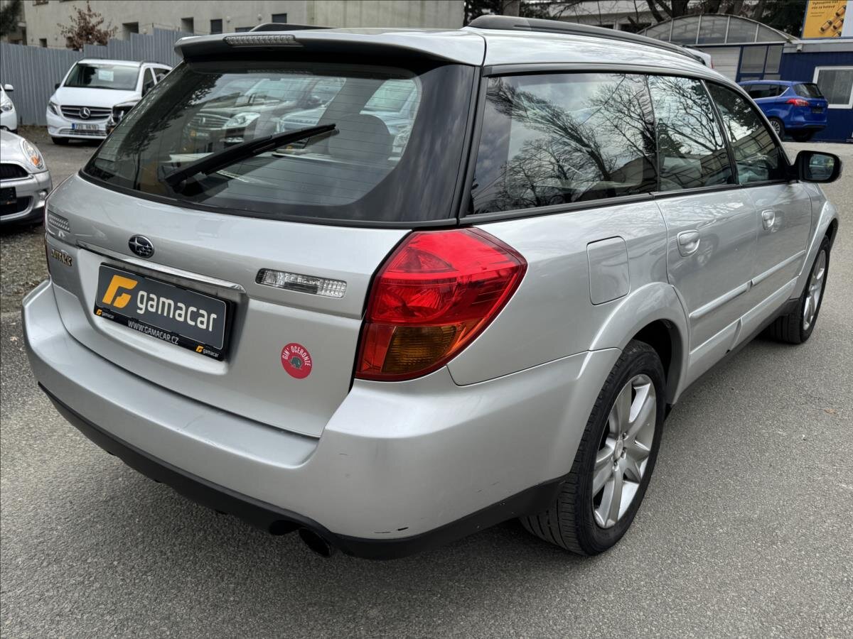 Subaru Legacy Kombi 3,0 l 180 kw