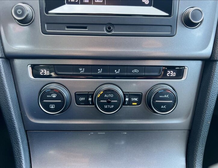 Volkswagen Golf Hatchback 1,2 l 77 kw