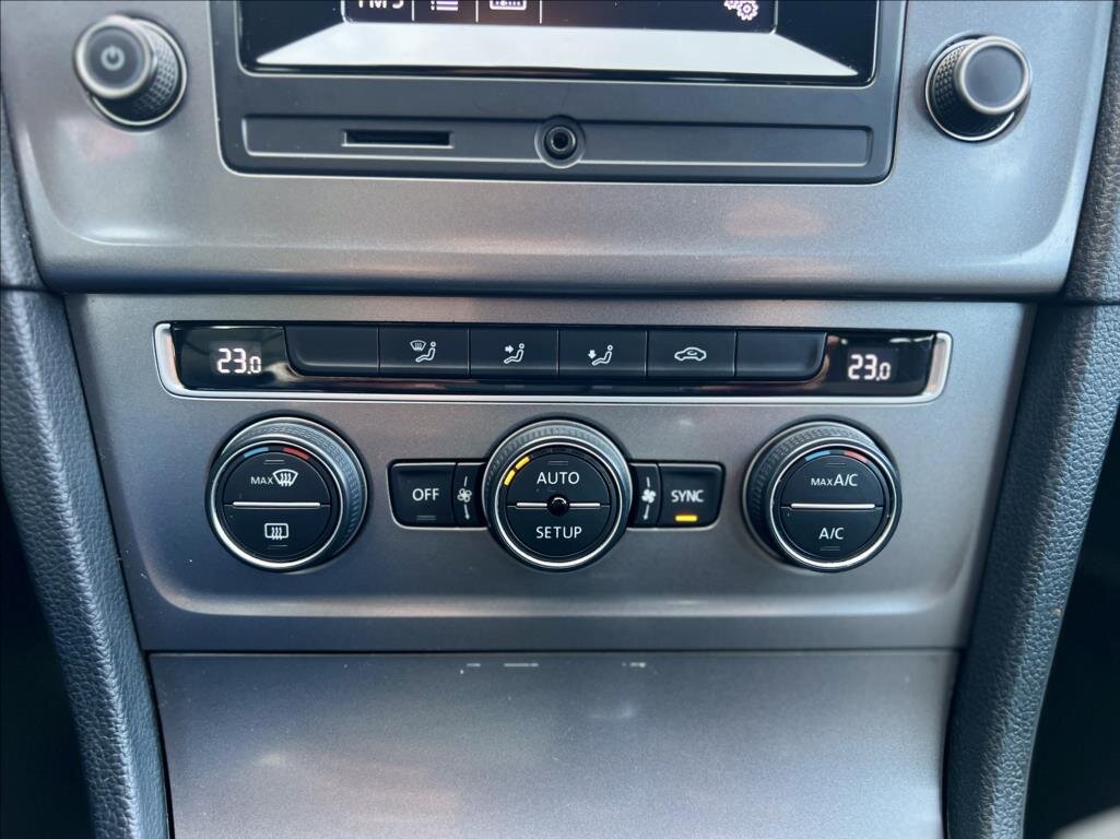 Volkswagen Golf Hatchback 1,2 l 77 kw