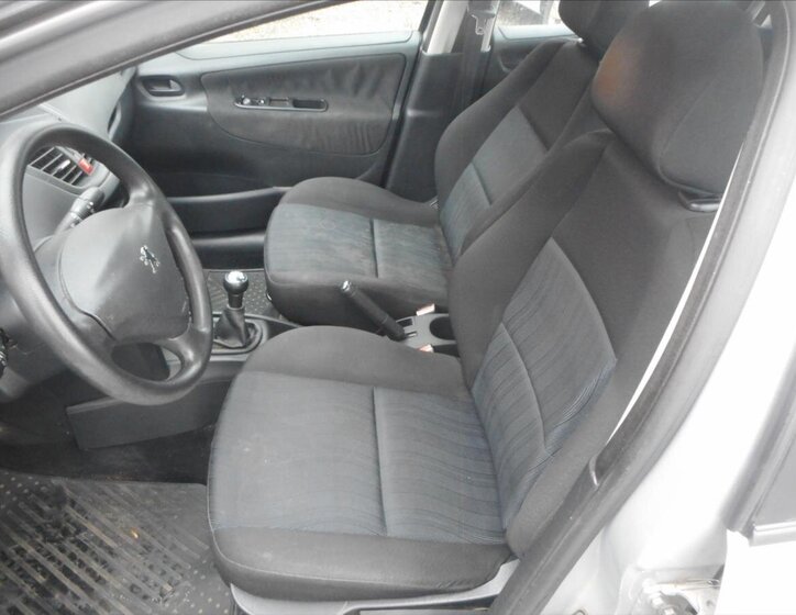 Peugeot 207 Hatchback 1,4 l 54 kw