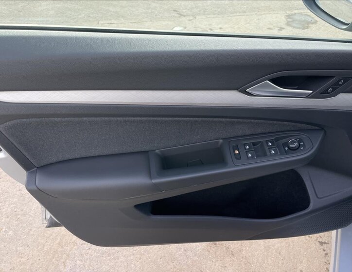 Volkswagen Golf Kombi 1,5 l 110 kw