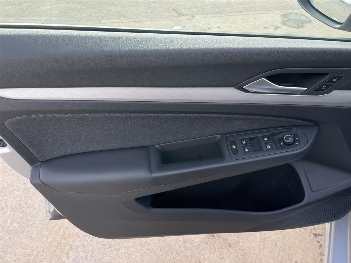 Volkswagen Golf Kombi 1,5 l 110 kw