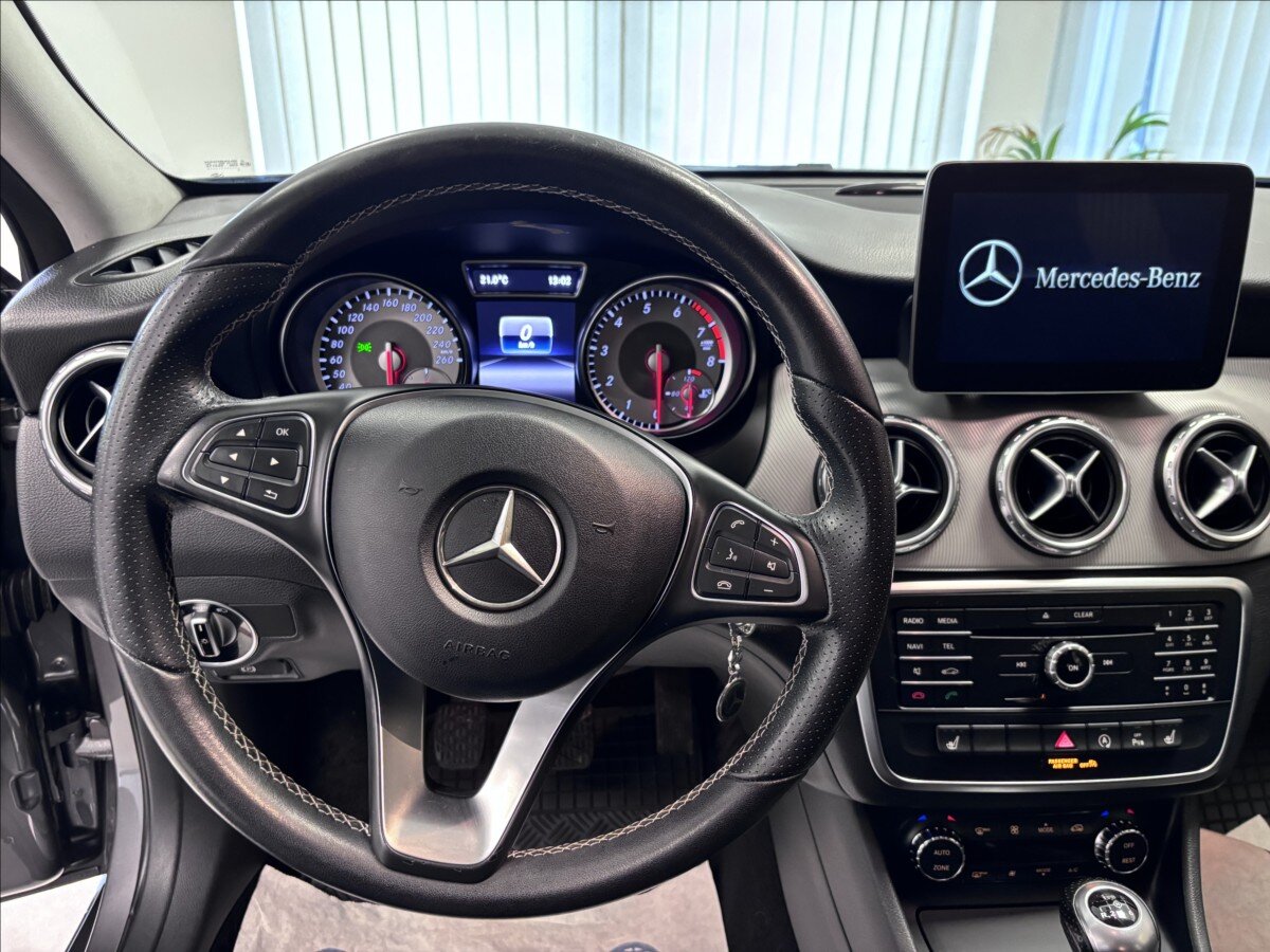 Mercedes-Benz GLA Kombi 1,6 l 90 kw