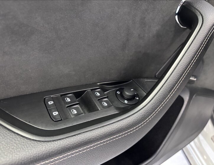 Škoda Superb Kombi 2,0 l 206 kw