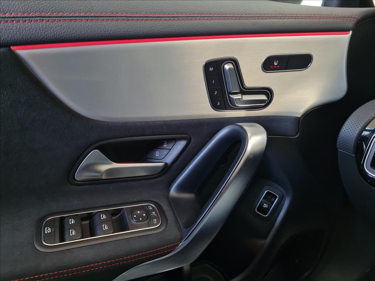 Mercedes-Benz CLA Kombi 1,3 l 120 kw