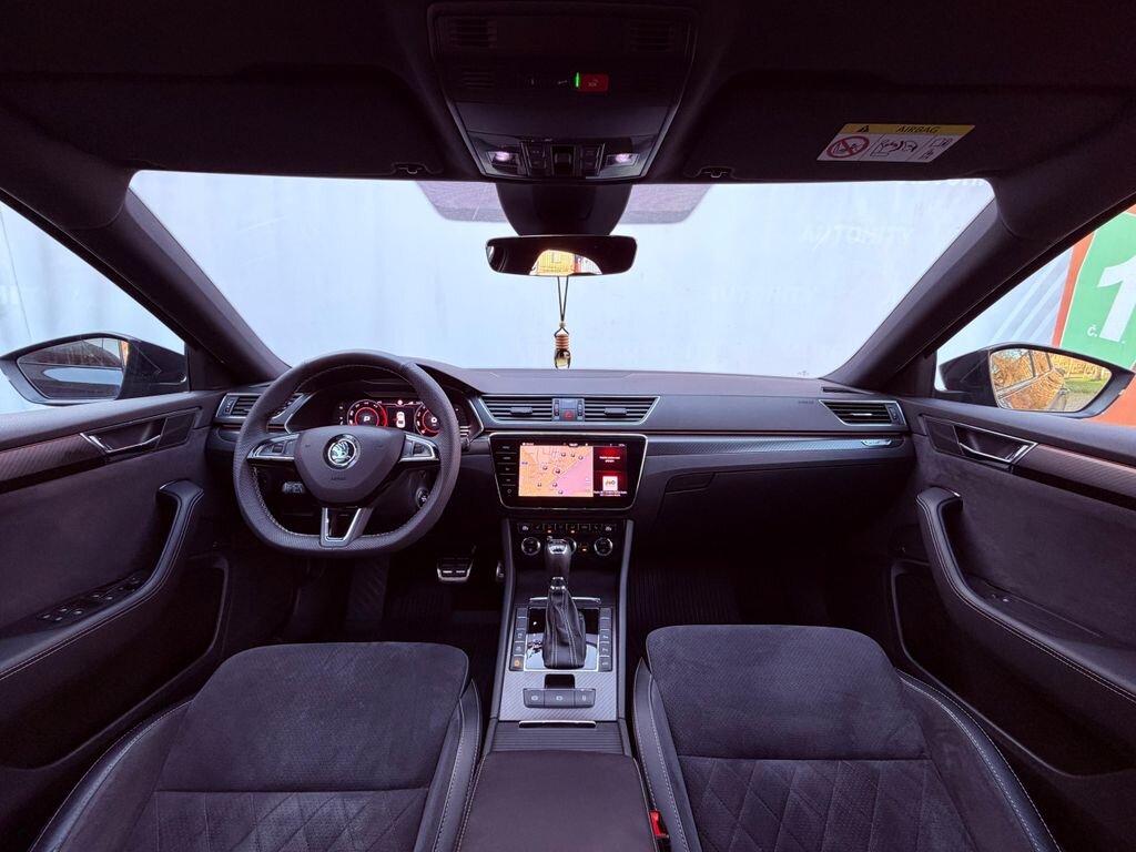 Škoda Superb Sedan / Limuzína 2,0 l 140 kw
