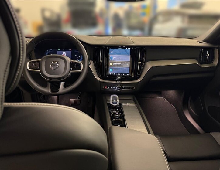 Volvo XC60 SUV / Terénní 2,0 l 184 kw