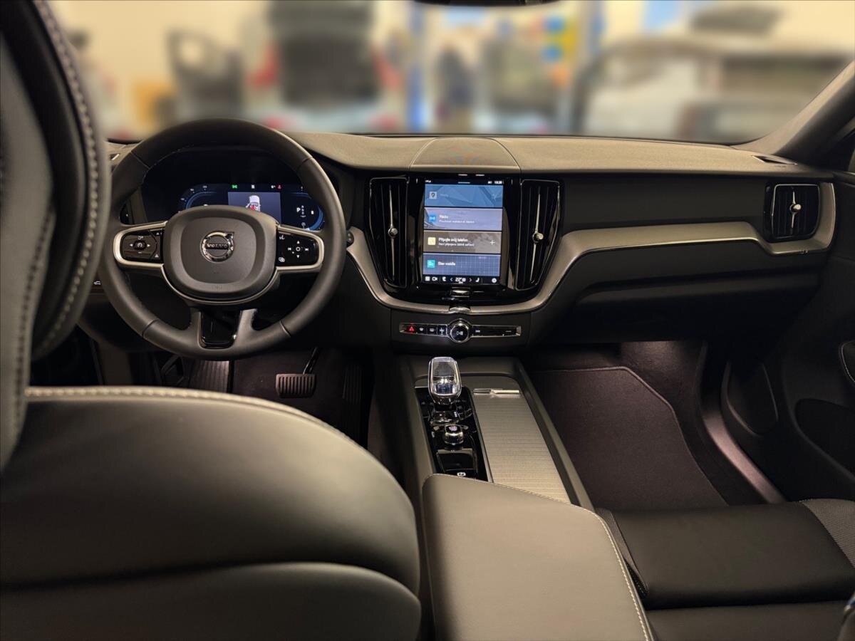 Volvo XC60 SUV / Terénní 2,0 l 184 kw
