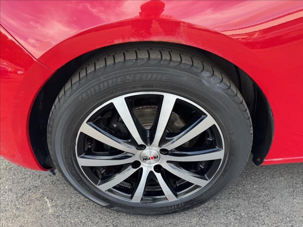 Opel Adam Hatchback 1,4 l 64 kw