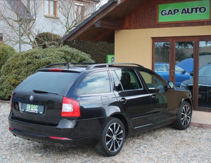 Škoda Octavia Kombi 2,0 l 103 kw