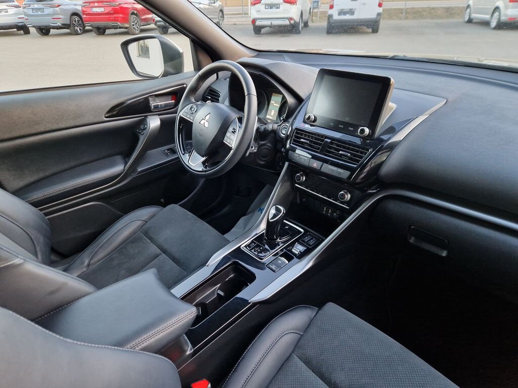 Mitsubishi Ostatní SUV / Terénní 2,4 l 138 kw