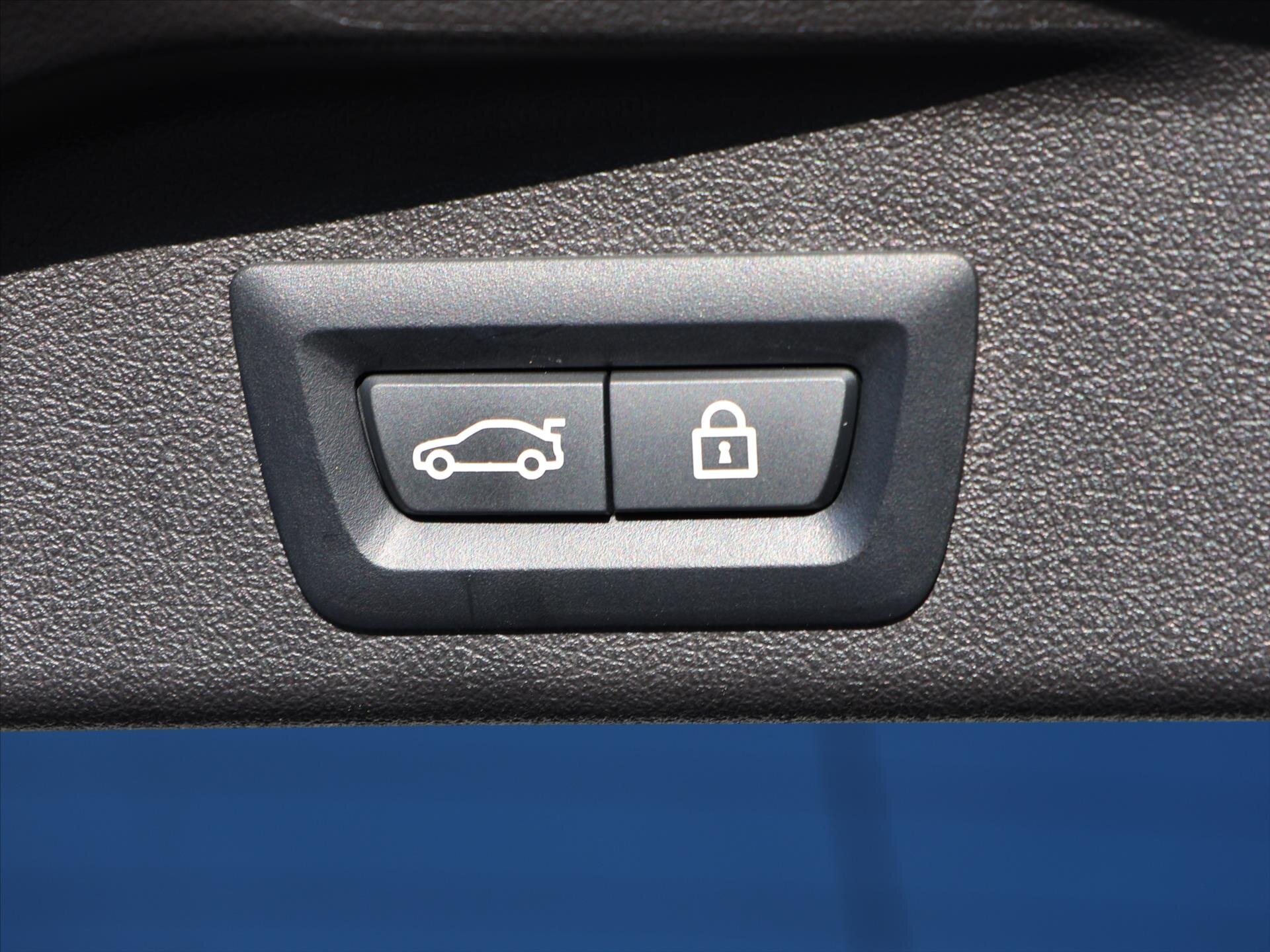 BMW X5 SUV / Terénní 3,0 l 250 kw