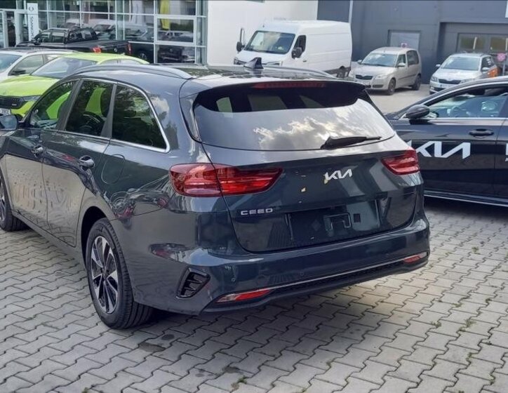 KIA Ceed 5