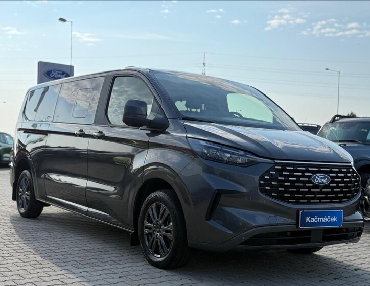 Ford Tourneo Custom 7