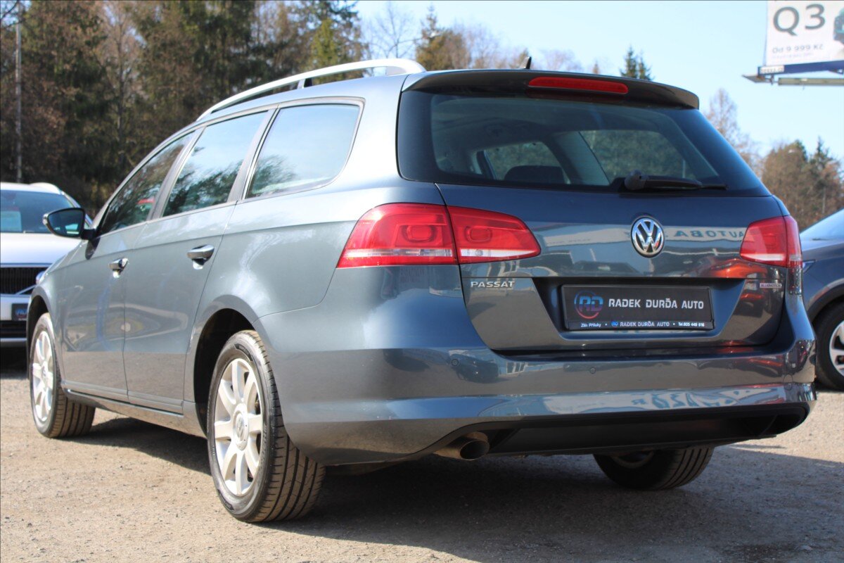 Volkswagen Passat Kombi 1,6 l 77 kw