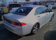 Honda Accord Sedan / Limuzína 2,4 l 140 kw