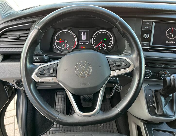 Volkswagen Caravelle 21