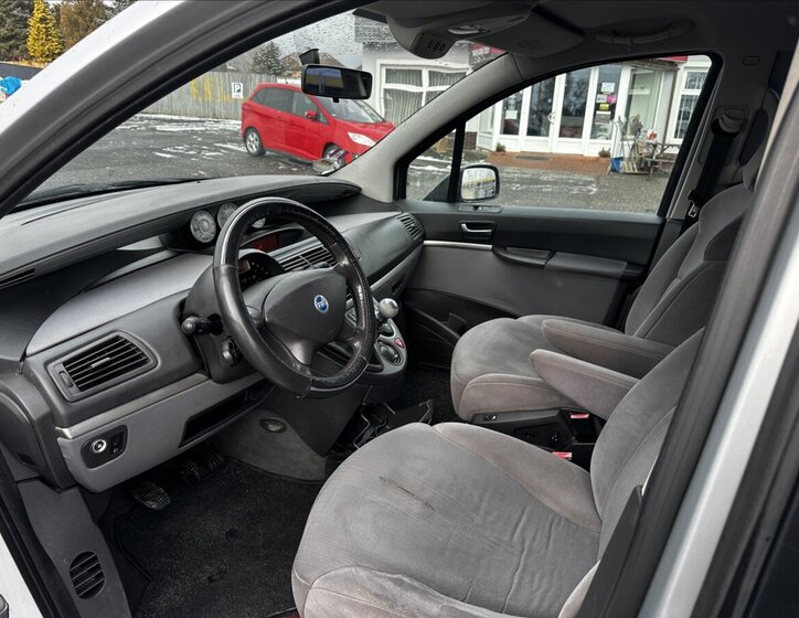 Fiat Ulysse MPV 2,0 l 100 kw