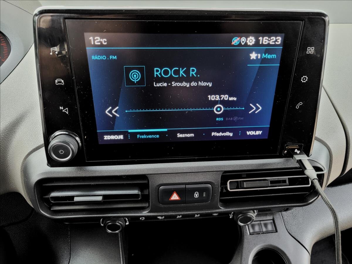 Peugeot Rifter MPV 1,5 l 75 kw