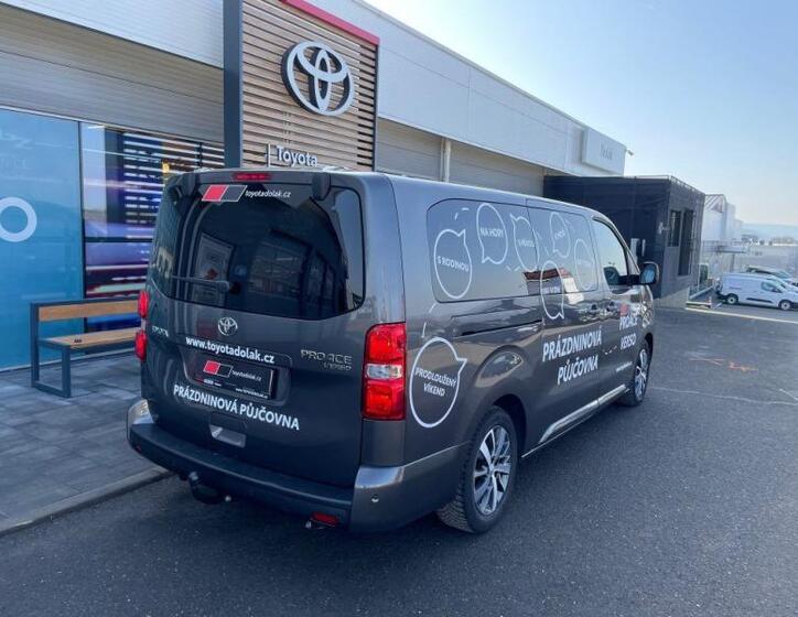 Toyota ProAce Verso 12