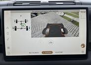 Land Rover Defender 23