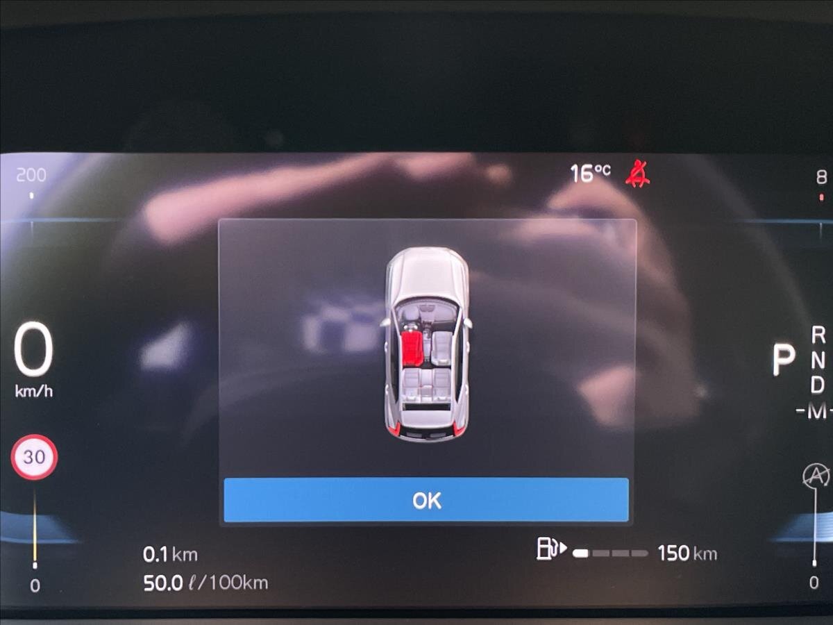 Volvo XC40 SUV / Terénní 2,0 l 145 kw