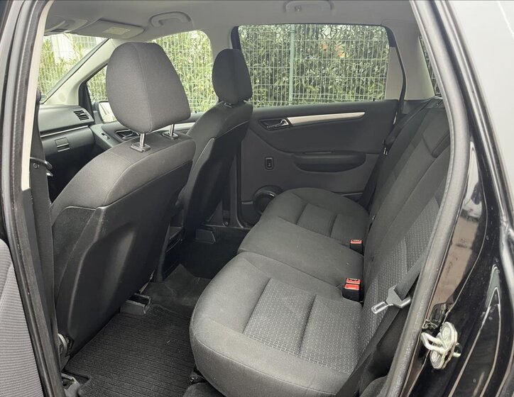 Mercedes-Benz Třídy B 12