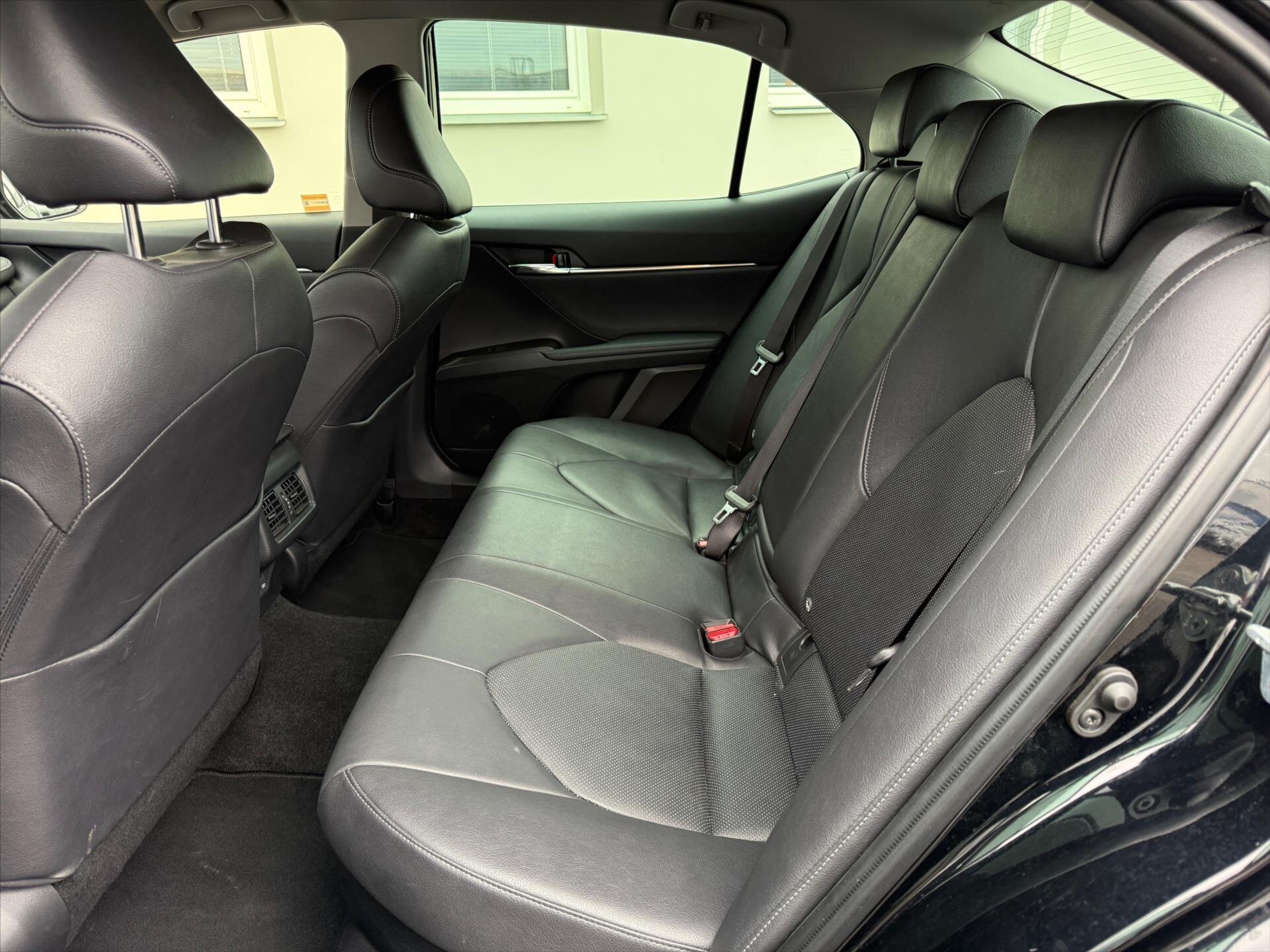 Toyota Camry Sedan / Limuzína 2,5 l 131 kw