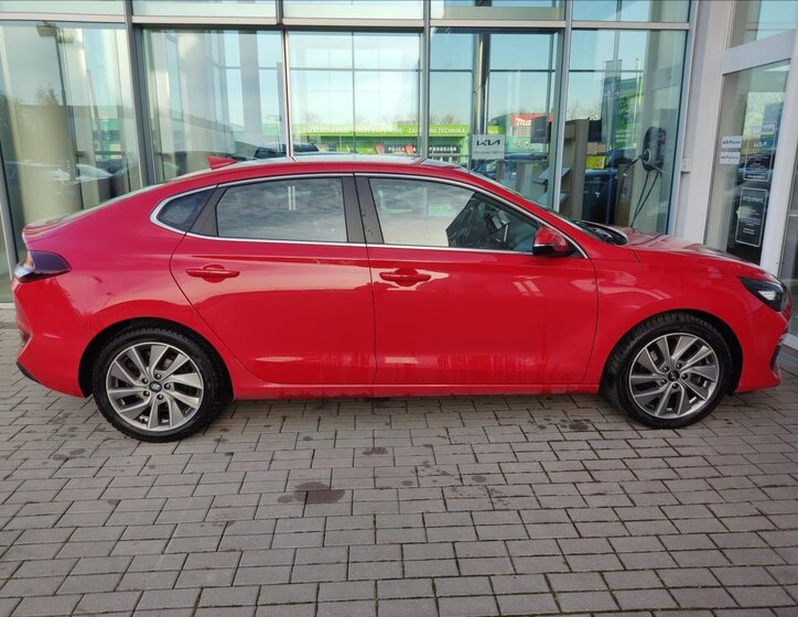 Hyundai i30 Hatchback 1,4 l 103 kw