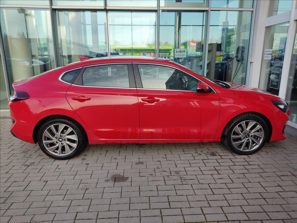 Hyundai i30 Hatchback 1,4 l 103 kw