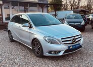 Mercedes-Benz Třídy B MPV 1,6 l 138 kw